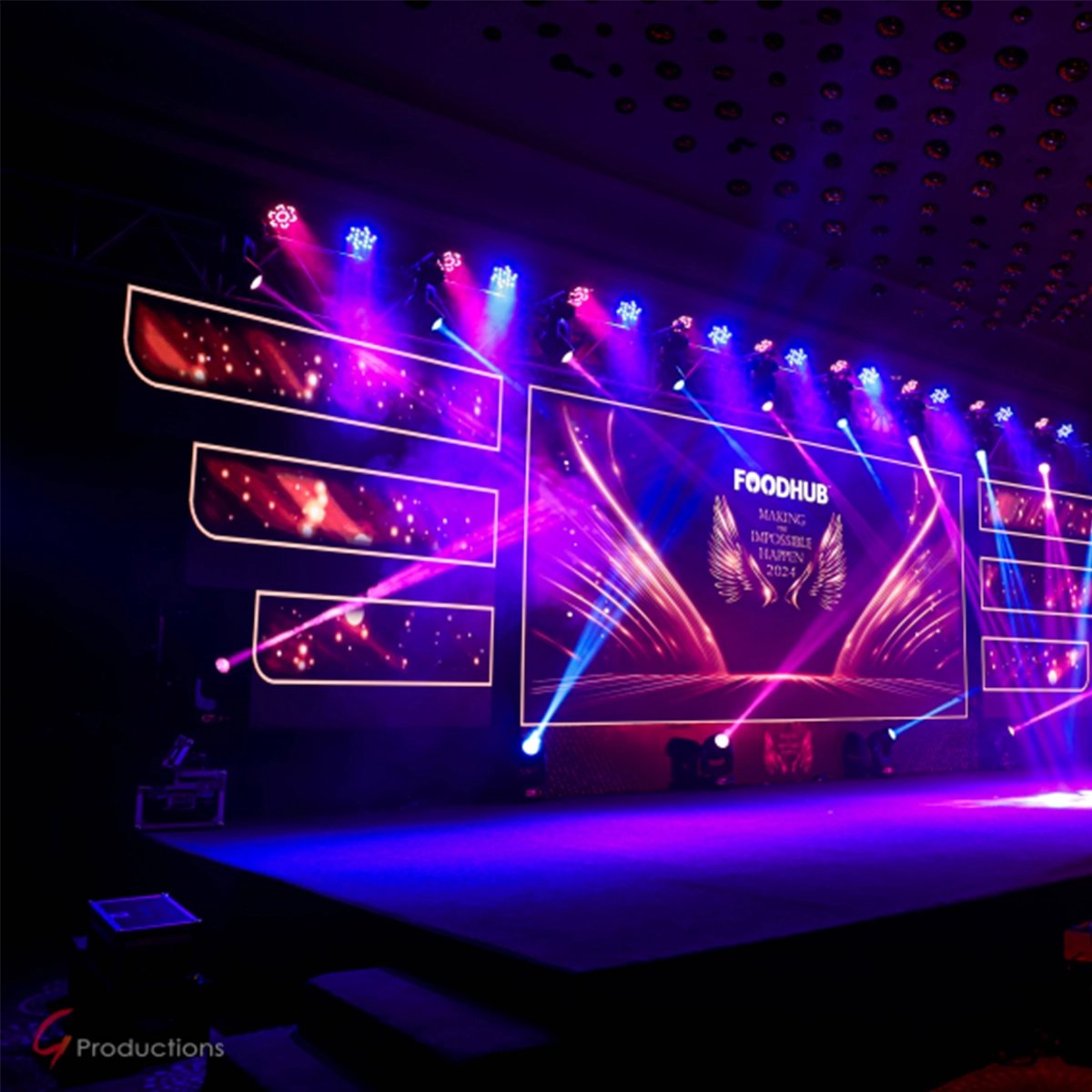 Professional food stall and catering setup services for weddings, exhibitions and corporate events.